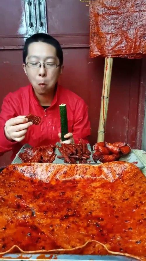 小李嘎嘎香吃瓜,揭秘网红美食背后的故事