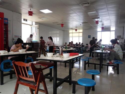 医院医生护士吃瓜,医生护士的“吃瓜”日常